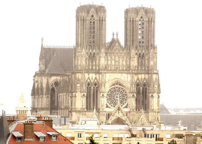 Le Palace Cathedrale De