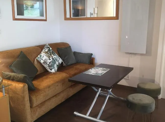 Le Palace Cathedrale De *